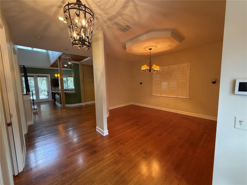 В аренду: $3,999 (4 спален, 3 ванн, 2700 Квадратных фут)