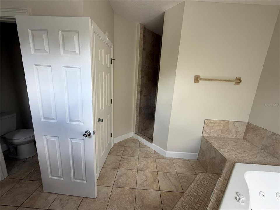 В аренду: $3,999 (4 спален, 3 ванн, 2700 Квадратных фут)