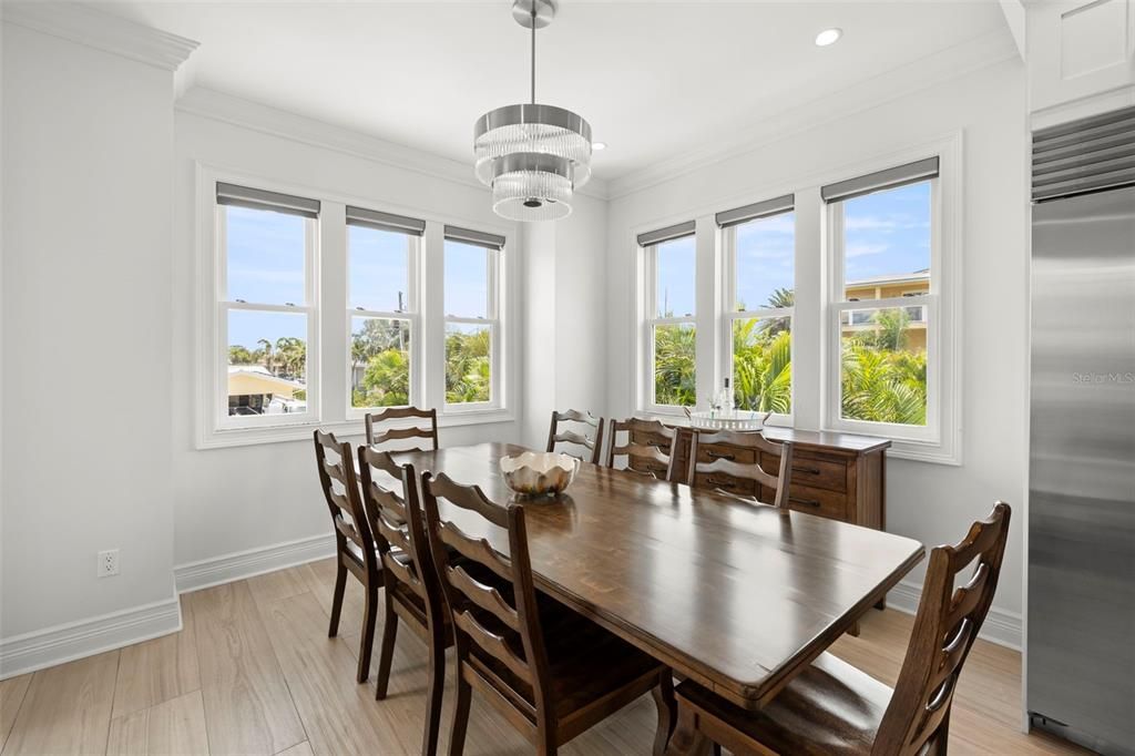 Active With Contract: $1,900,000 (4 beds, 3 baths, 3341 Square Feet)