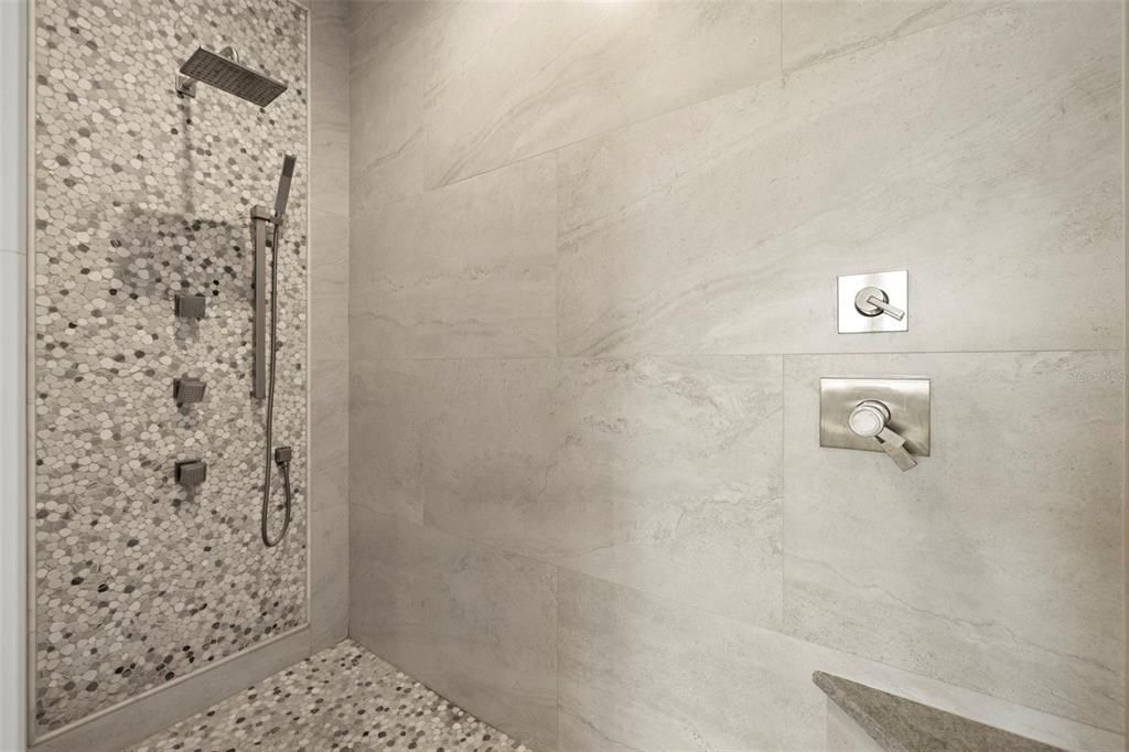 Active With Contract: $1,900,000 (4 beds, 3 baths, 3341 Square Feet)