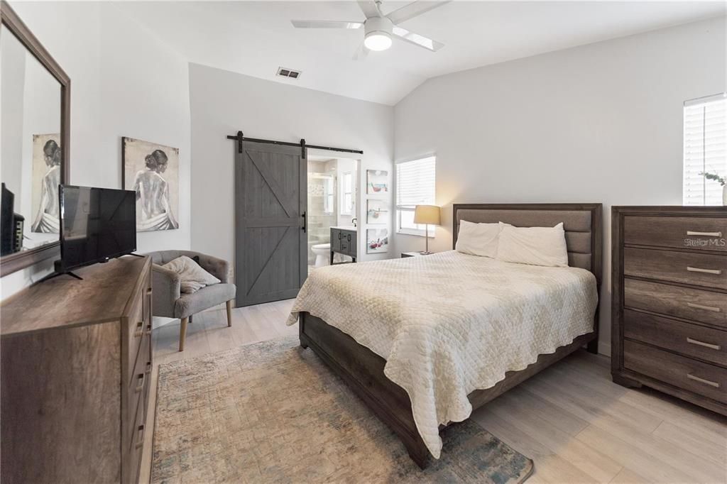 В аренду: $3,300 (2 спален, 2 ванн, 2264 Квадратных фут)