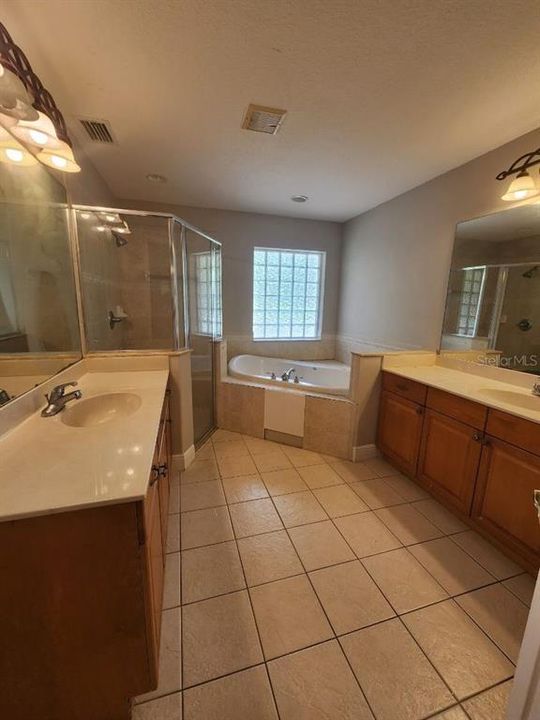 В аренду: $2,995 (4 спален, 3 ванн, 2742 Квадратных фут)