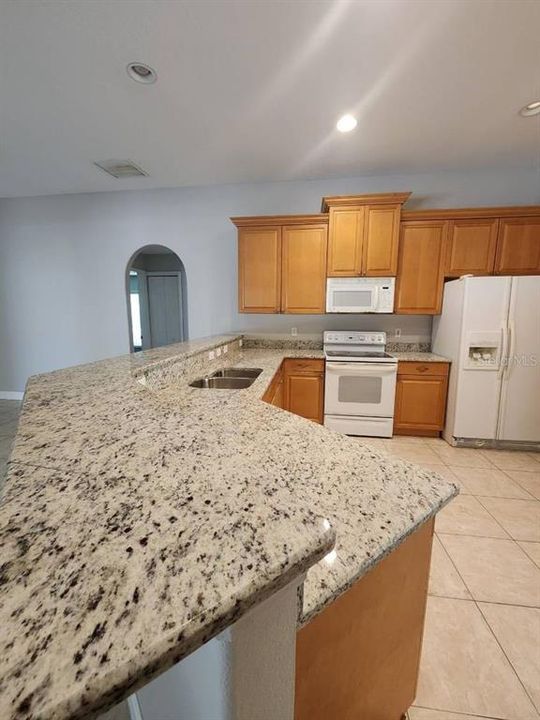 В аренду: $2,995 (4 спален, 3 ванн, 2742 Квадратных фут)