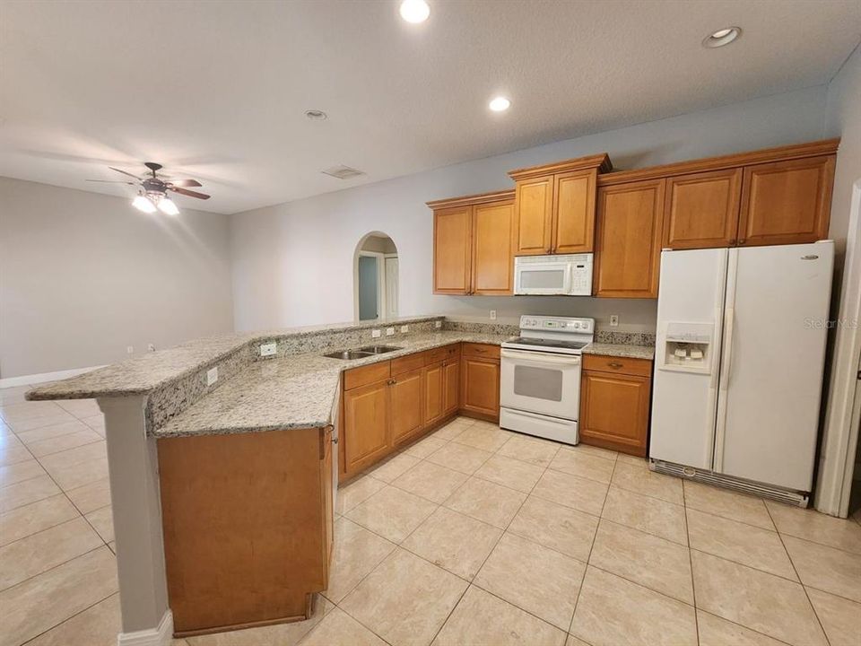 В аренду: $2,995 (4 спален, 3 ванн, 2742 Квадратных фут)