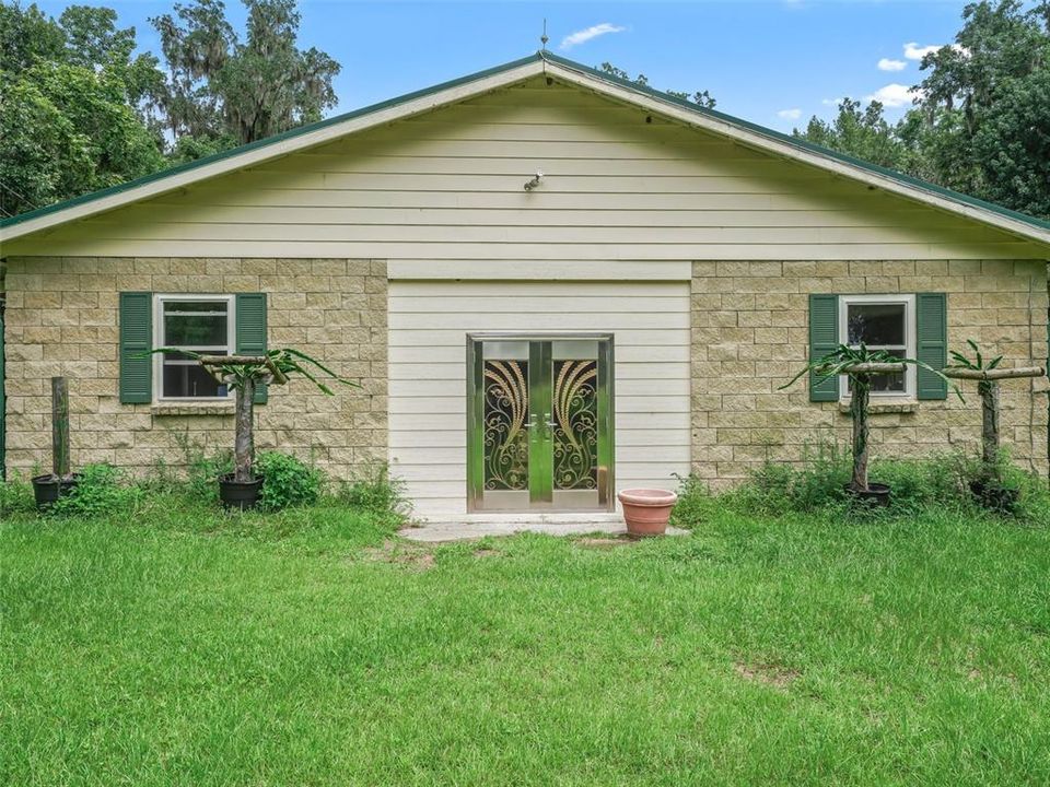 Activo con contrato: $1,200,000 (4 camas, 2 baños, 2758 Pies cuadrados)