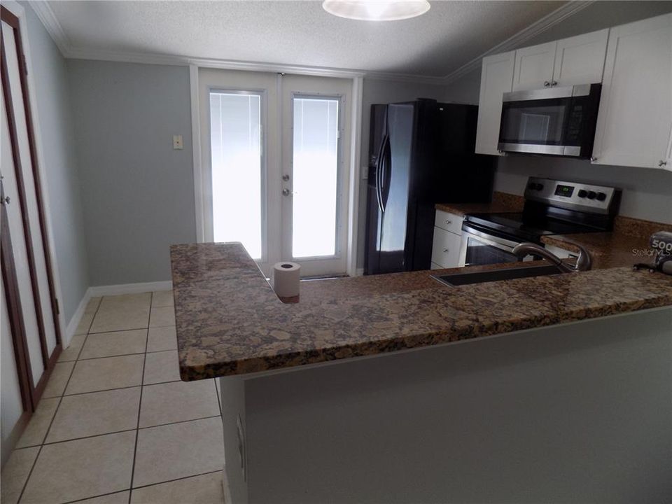 Activo con contrato: $300,000 (3 camas, 2 baños, 1236 Pies cuadrados)