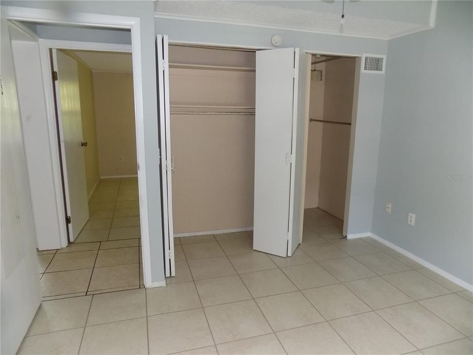 Activo con contrato: $300,000 (3 camas, 2 baños, 1236 Pies cuadrados)