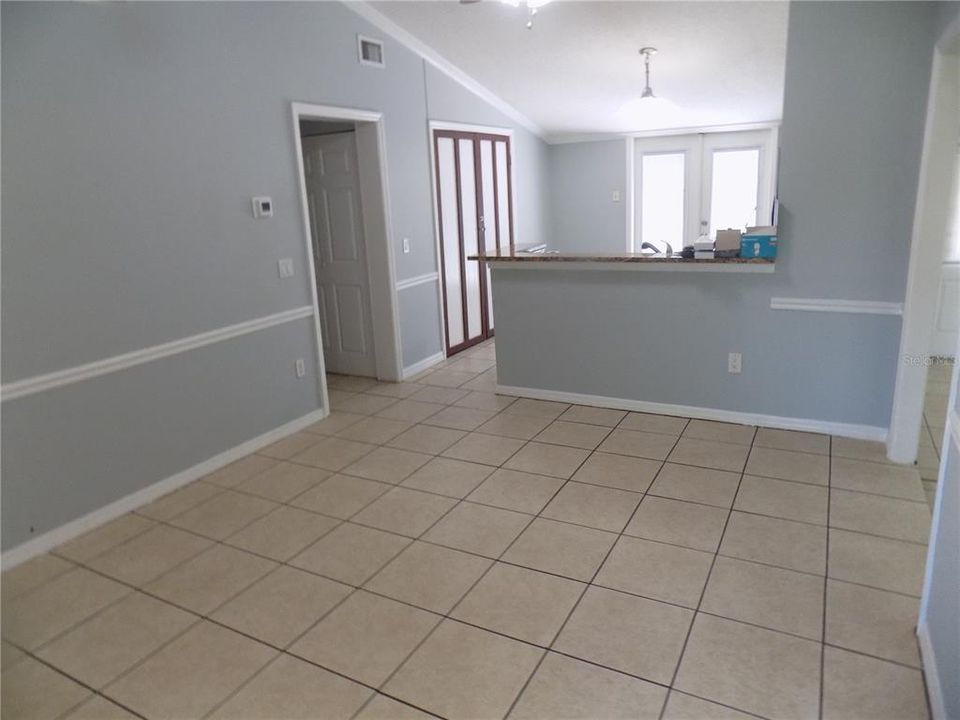 Activo con contrato: $300,000 (3 camas, 2 baños, 1236 Pies cuadrados)