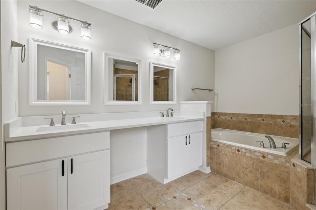 For Sale: $505,000 (4 beds, 2 baths, 2865 Square Feet)