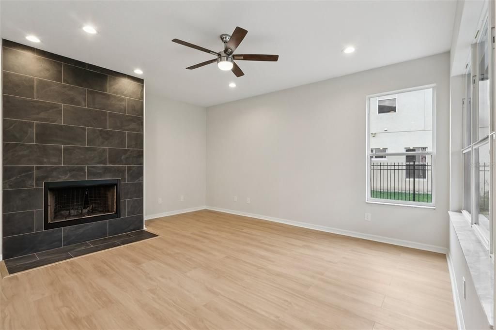 For Sale: $505,000 (4 beds, 2 baths, 2865 Square Feet)