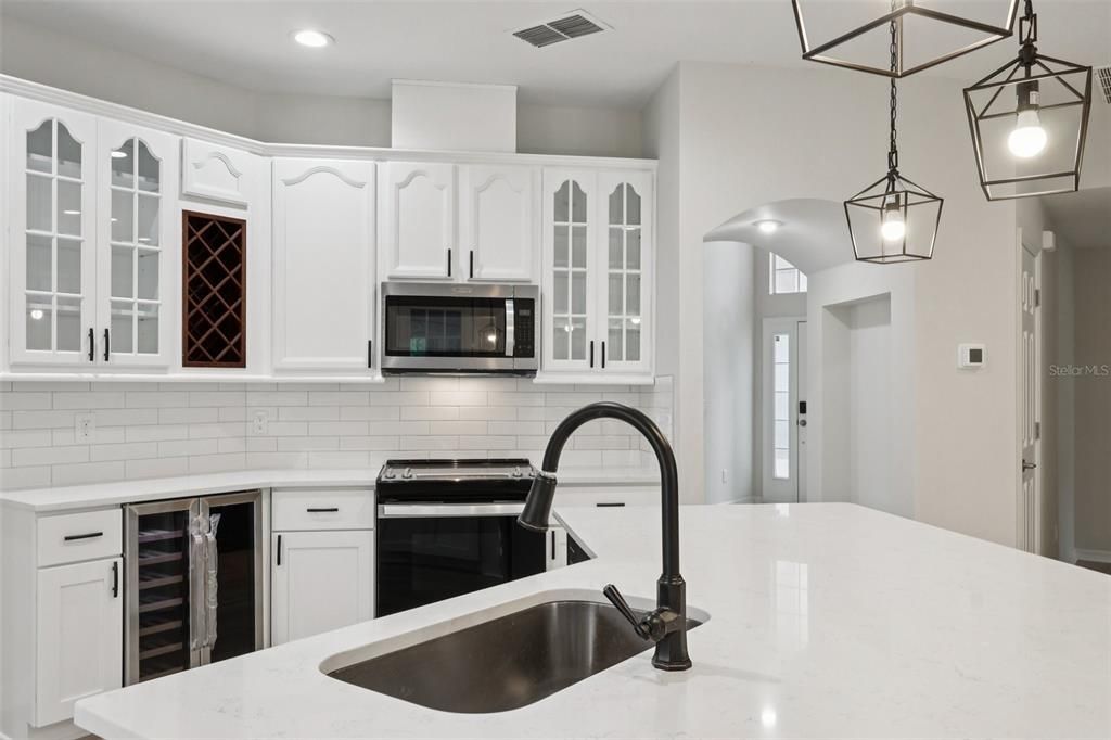 For Sale: $505,000 (4 beds, 2 baths, 2865 Square Feet)