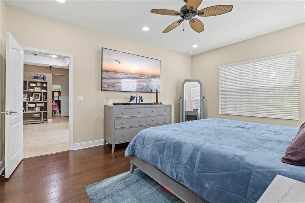 Active With Contract: $742,500 (5 beds, 4 baths, 2999 Square Feet)