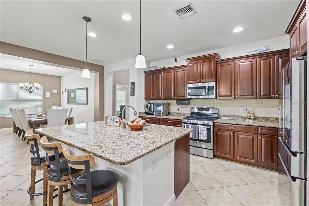 Active With Contract: $742,500 (5 beds, 4 baths, 2999 Square Feet)