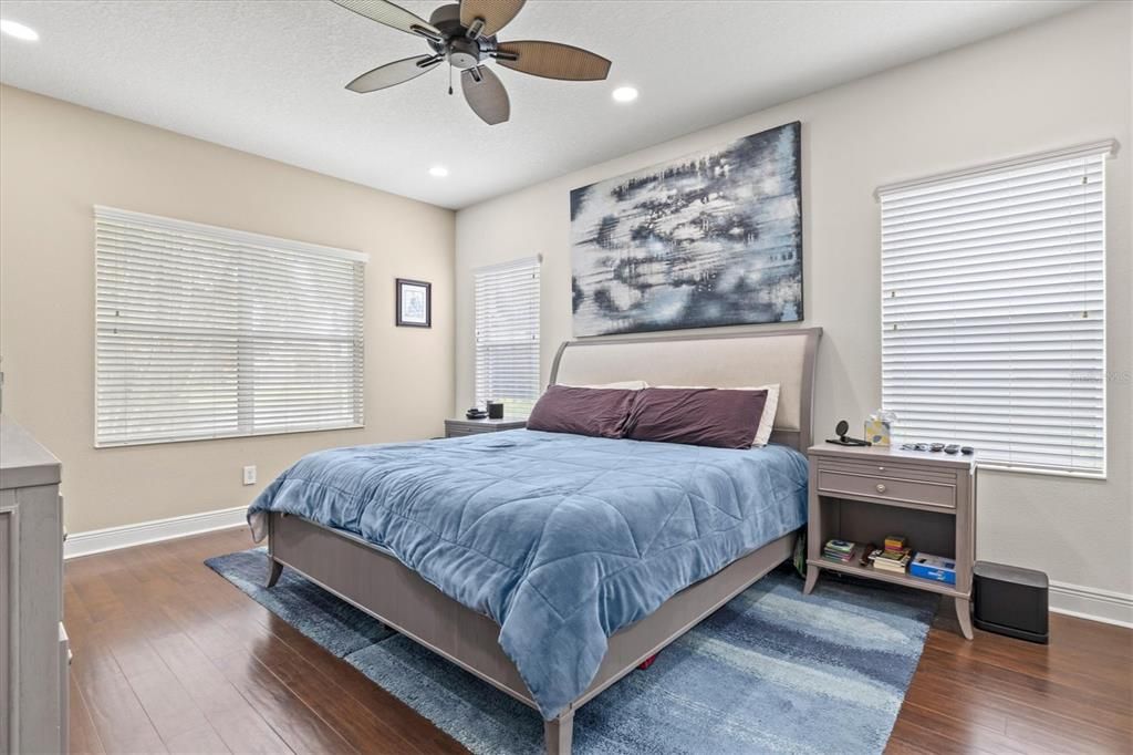 Active With Contract: $742,500 (5 beds, 4 baths, 2999 Square Feet)