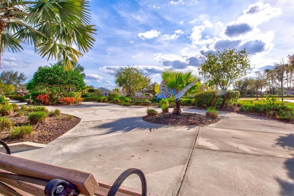 Active With Contract: $742,500 (5 beds, 4 baths, 2999 Square Feet)