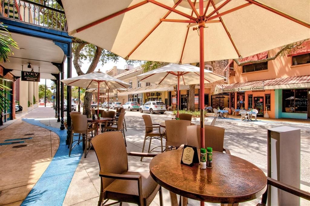 Active With Contract: $742,500 (5 beds, 4 baths, 2999 Square Feet)