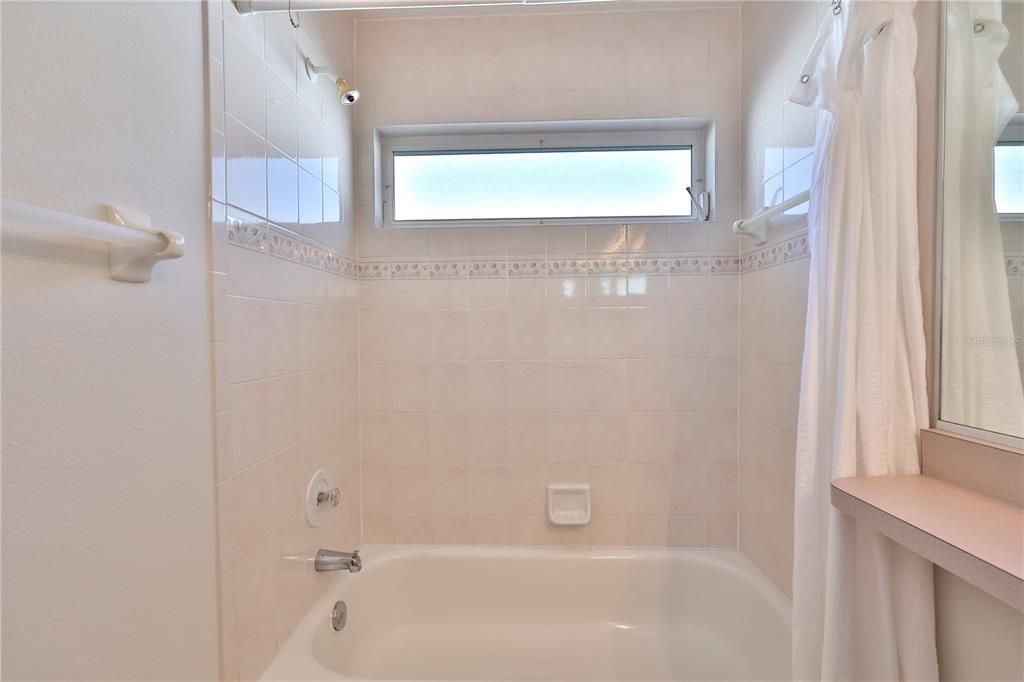 В аренду: $2,945 (3 спален, 2 ванн, 2198 Квадратных фут)