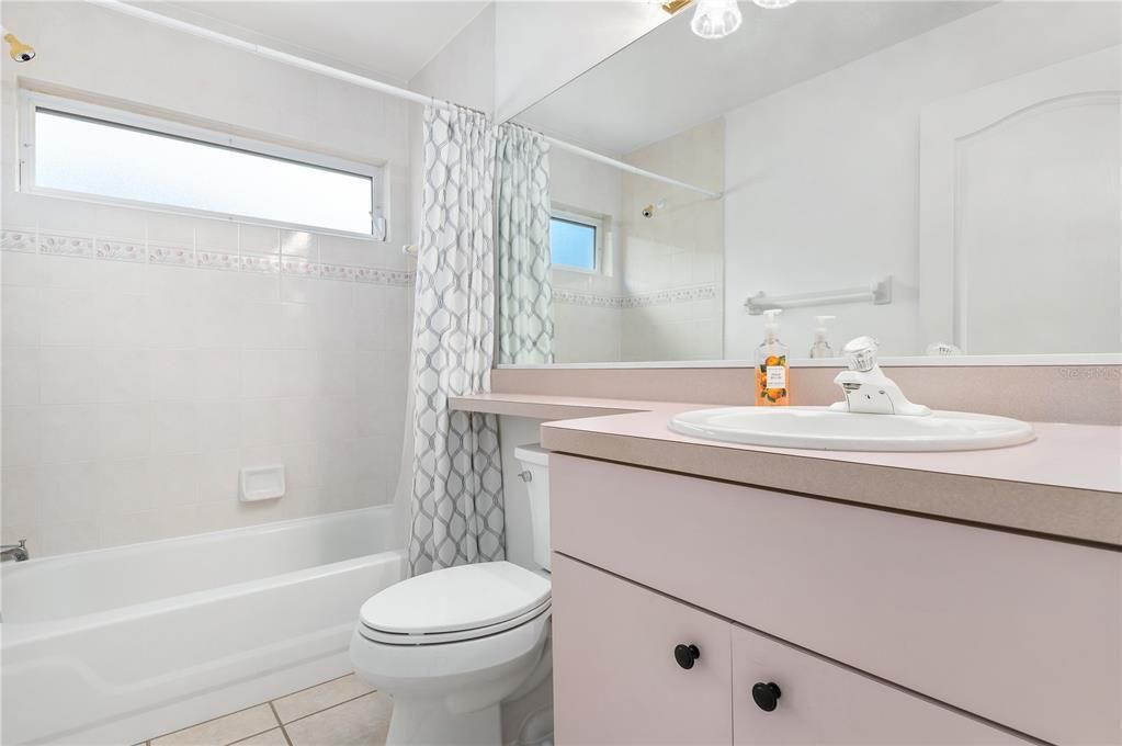 En Renta: $2,995 (3 camas, 2 baños, 2198 Pies cuadrados)