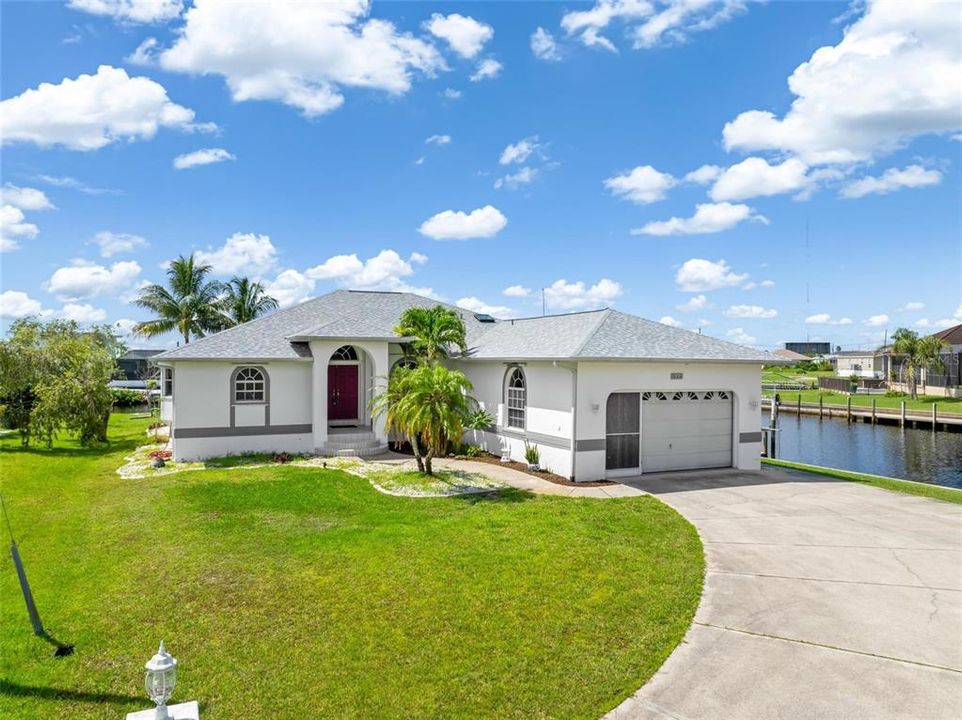 Active With Contract: $599,000 (3 beds, 2 baths, 2233 Square Feet)