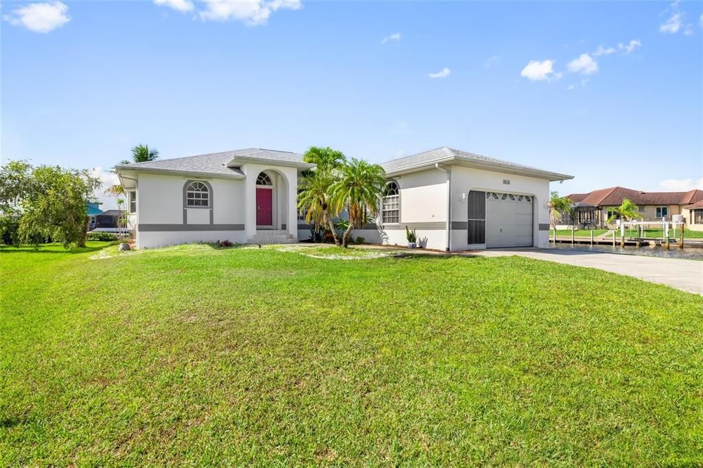 Active With Contract: $599,000 (3 beds, 2 baths, 2233 Square Feet)