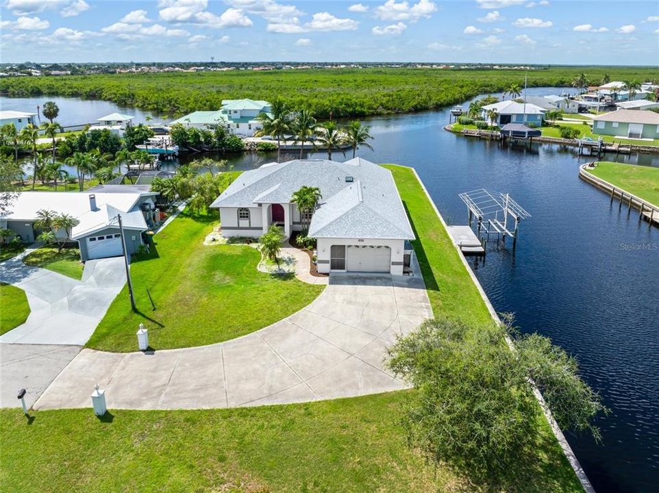 Active With Contract: $599,000 (3 beds, 2 baths, 2233 Square Feet)