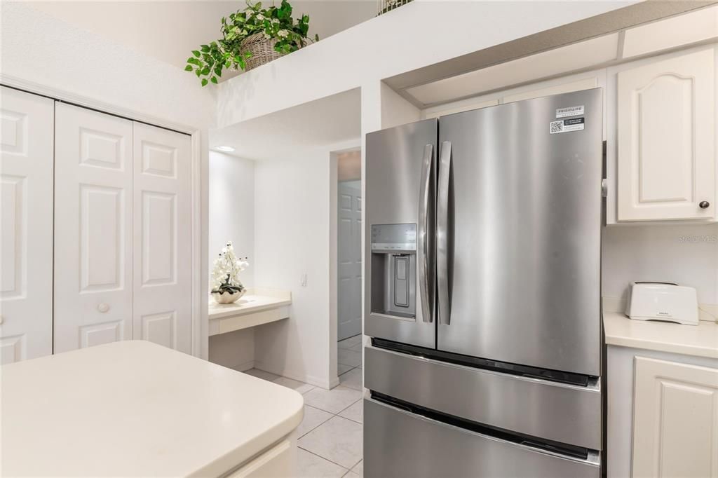 Active With Contract: $599,000 (3 beds, 2 baths, 2233 Square Feet)