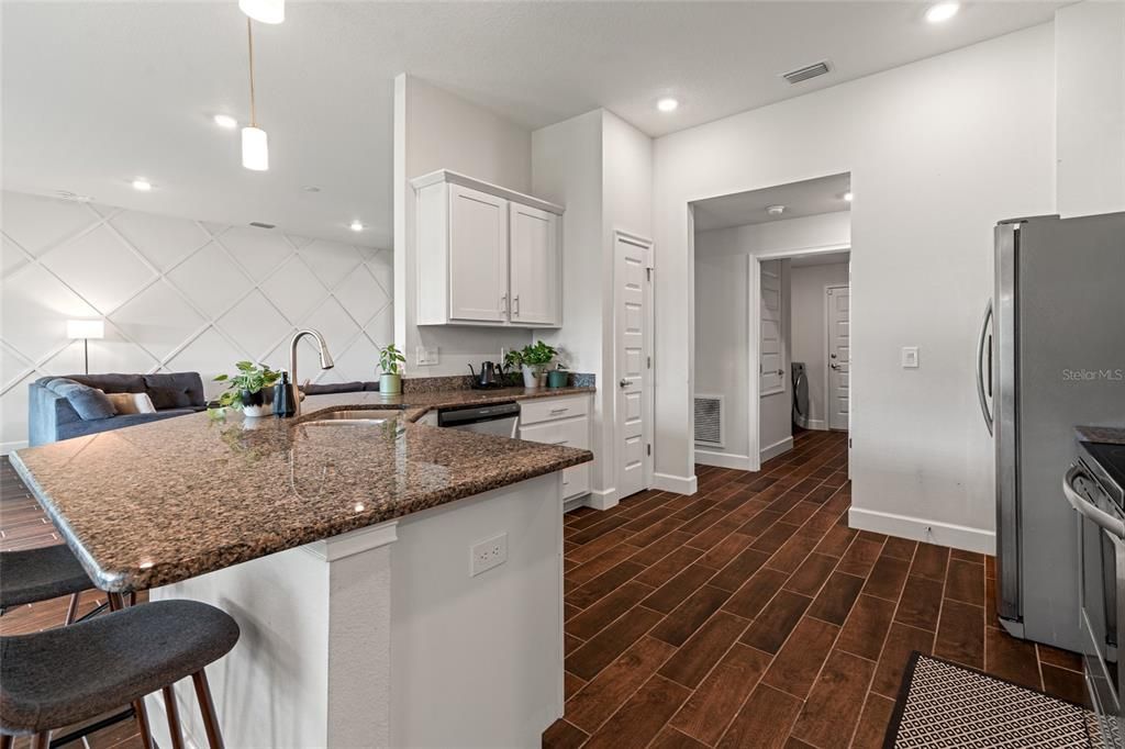 En Venta: $523,000 (4 camas, 3 baños, 2316 Pies cuadrados)