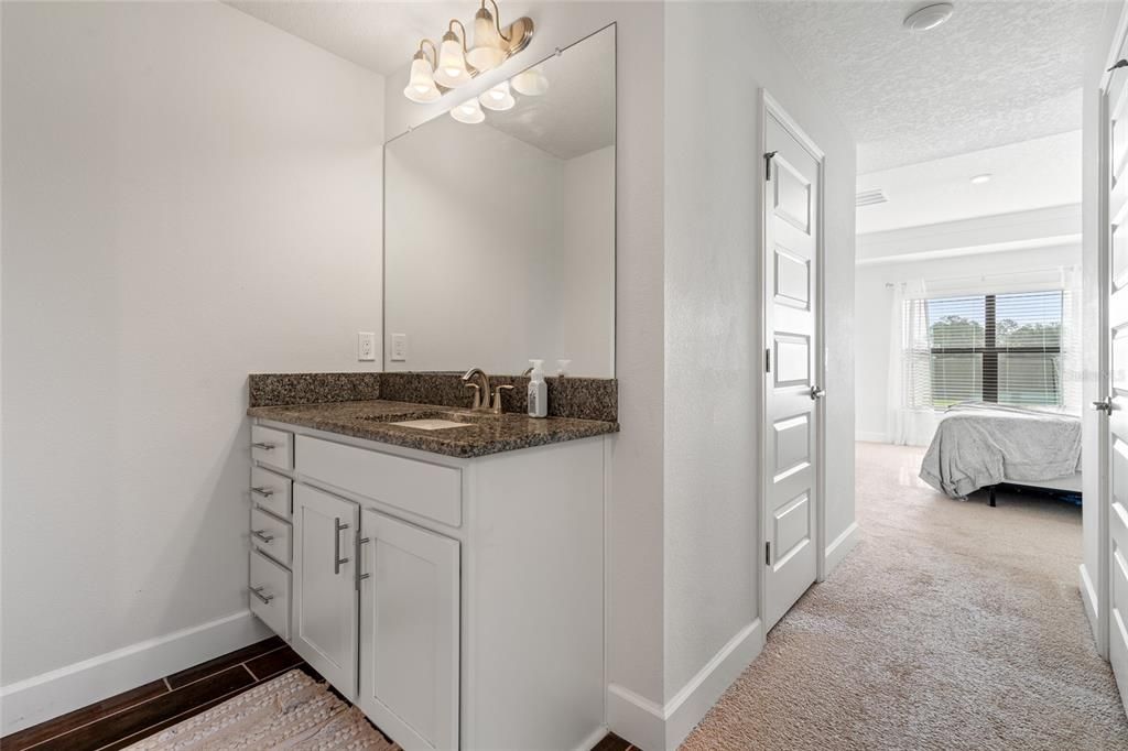 En Venta: $523,000 (4 camas, 3 baños, 2316 Pies cuadrados)