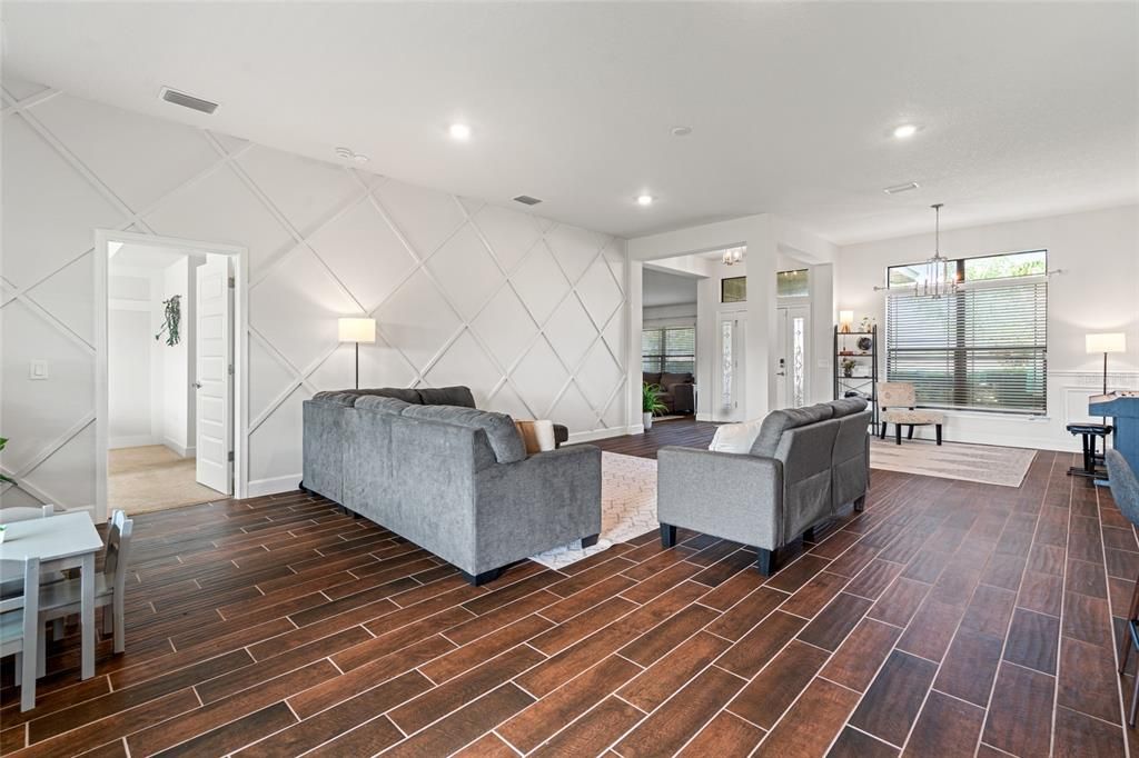 En Venta: $523,000 (4 camas, 3 baños, 2316 Pies cuadrados)