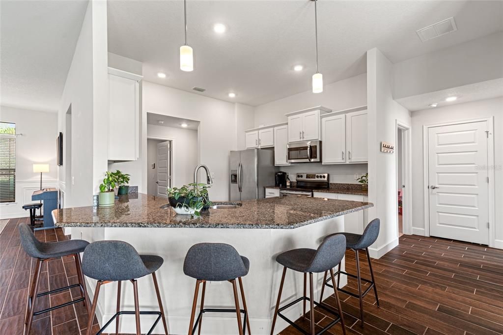 En Venta: $523,000 (4 camas, 3 baños, 2316 Pies cuadrados)