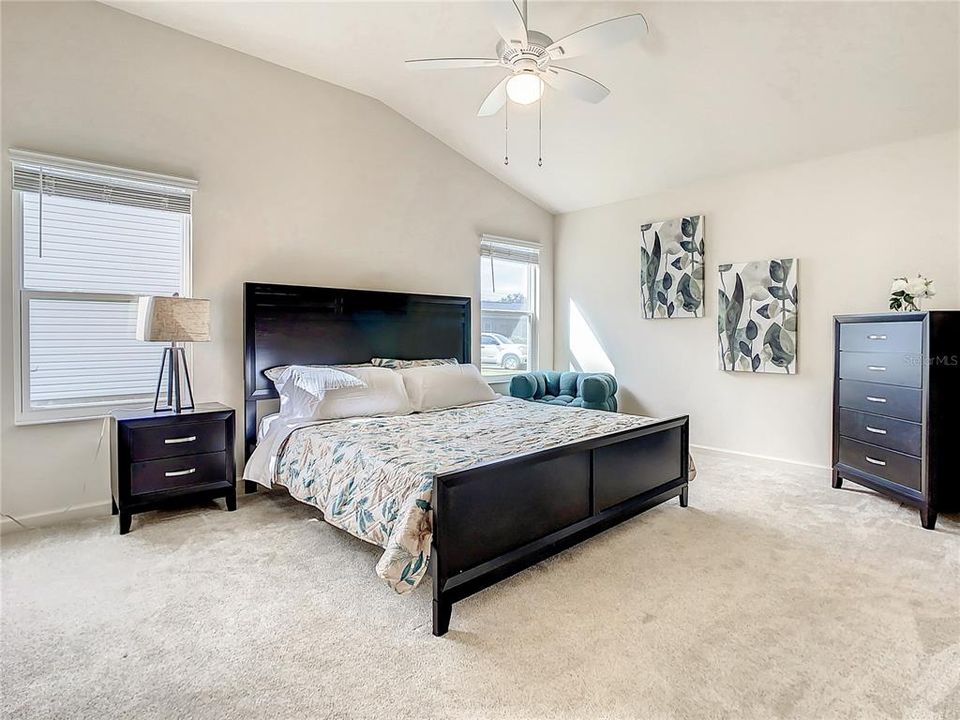 На продажу: $289,000 (2 спален, 2 ванн, 1148 Квадратных фут)