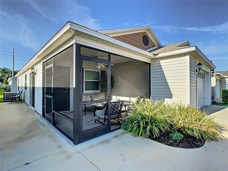 На продажу: $289,000 (2 спален, 2 ванн, 1148 Квадратных фут)