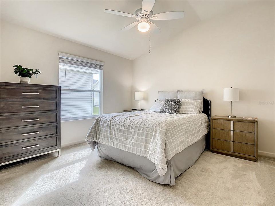 На продажу: $289,000 (2 спален, 2 ванн, 1148 Квадратных фут)