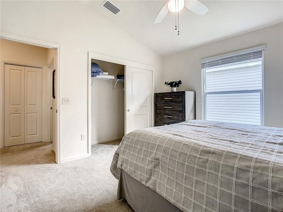 На продажу: $289,000 (2 спален, 2 ванн, 1148 Квадратных фут)