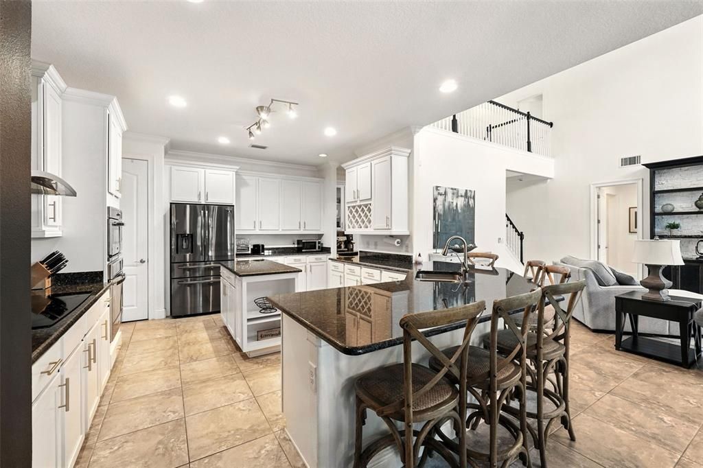 Active With Contract: $1,499,998 (5 beds, 5 baths, 5120 Square Feet)