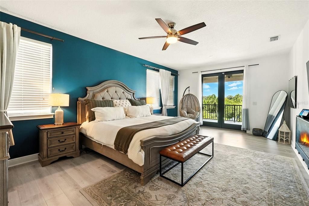 Active With Contract: $1,499,998 (5 beds, 5 baths, 5120 Square Feet)