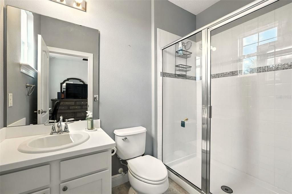 Active With Contract: $1,499,998 (5 beds, 5 baths, 5120 Square Feet)