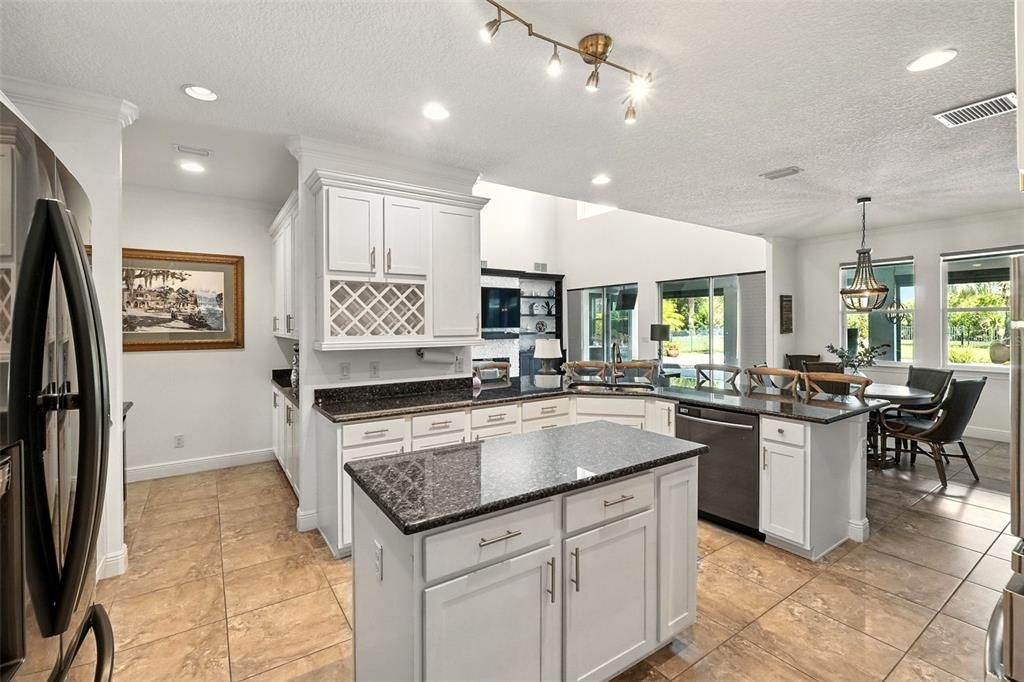 Active With Contract: $1,499,998 (5 beds, 5 baths, 5120 Square Feet)