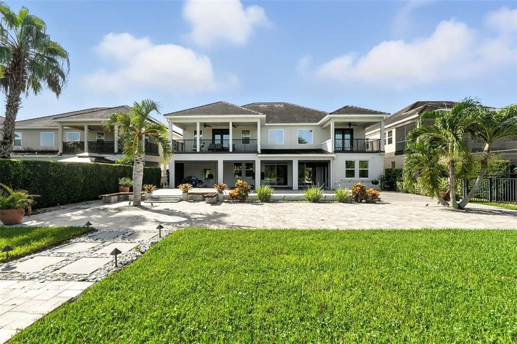 Active With Contract: $1,499,998 (5 beds, 5 baths, 5120 Square Feet)