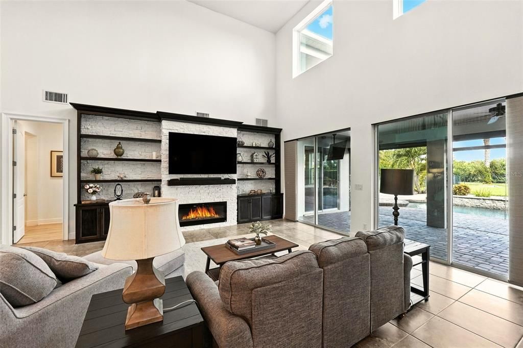 Active With Contract: $1,499,998 (5 beds, 5 baths, 5120 Square Feet)