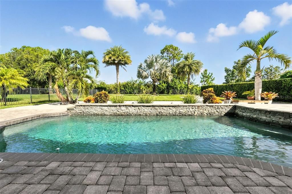 Active With Contract: $1,499,998 (5 beds, 5 baths, 5120 Square Feet)