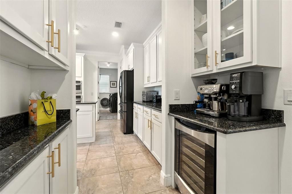 Active With Contract: $1,499,998 (5 beds, 5 baths, 5120 Square Feet)