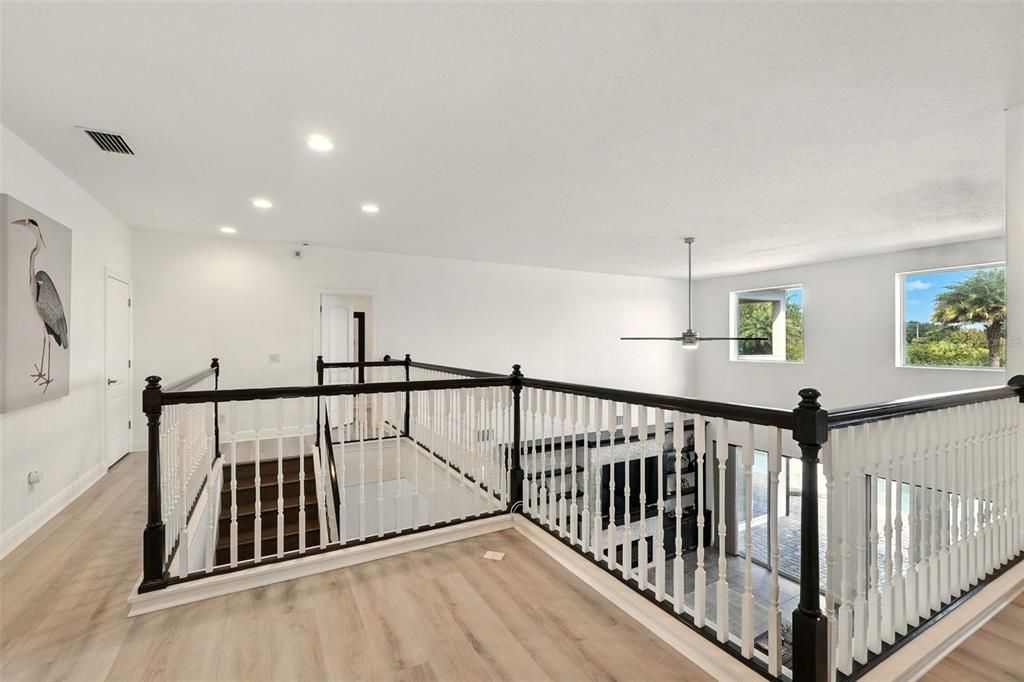 Active With Contract: $1,499,998 (5 beds, 5 baths, 5120 Square Feet)