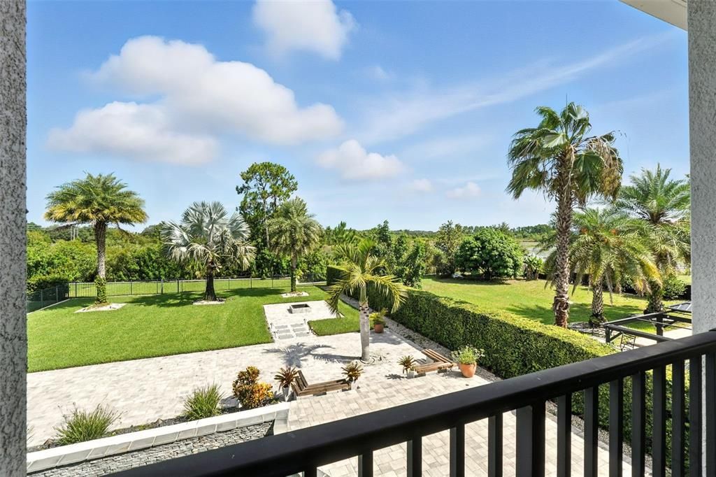 Active With Contract: $1,499,998 (5 beds, 5 baths, 5120 Square Feet)