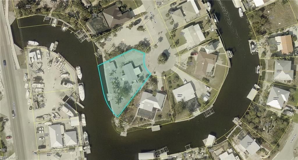 En Venta: $499,999 (0.36 acres)