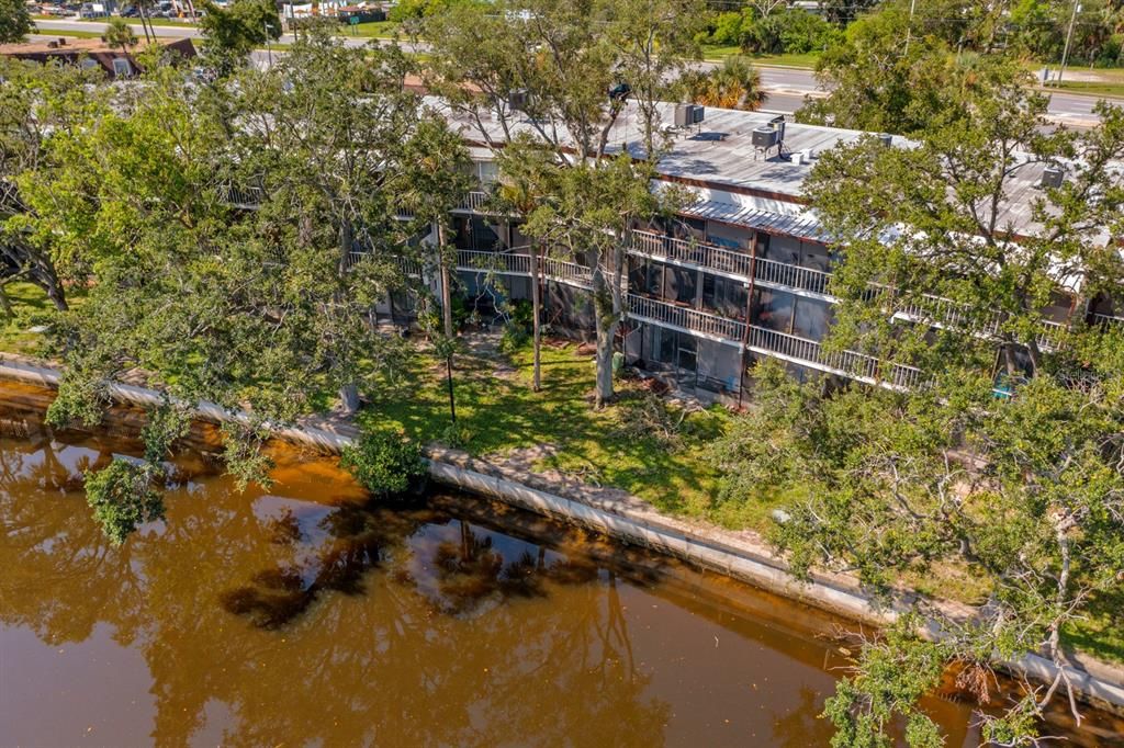 待售: $114,800 (1 贝兹, 1 浴室, 760 平方英尺)