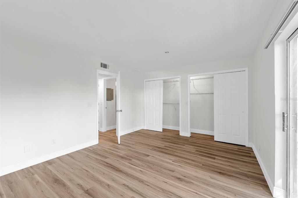 待售: $114,800 (1 贝兹, 1 浴室, 760 平方英尺)