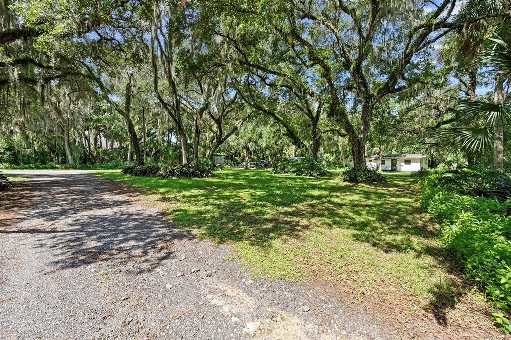 Activo con contrato: $424,900 (4 camas, 2 baños, 1848 Pies cuadrados)