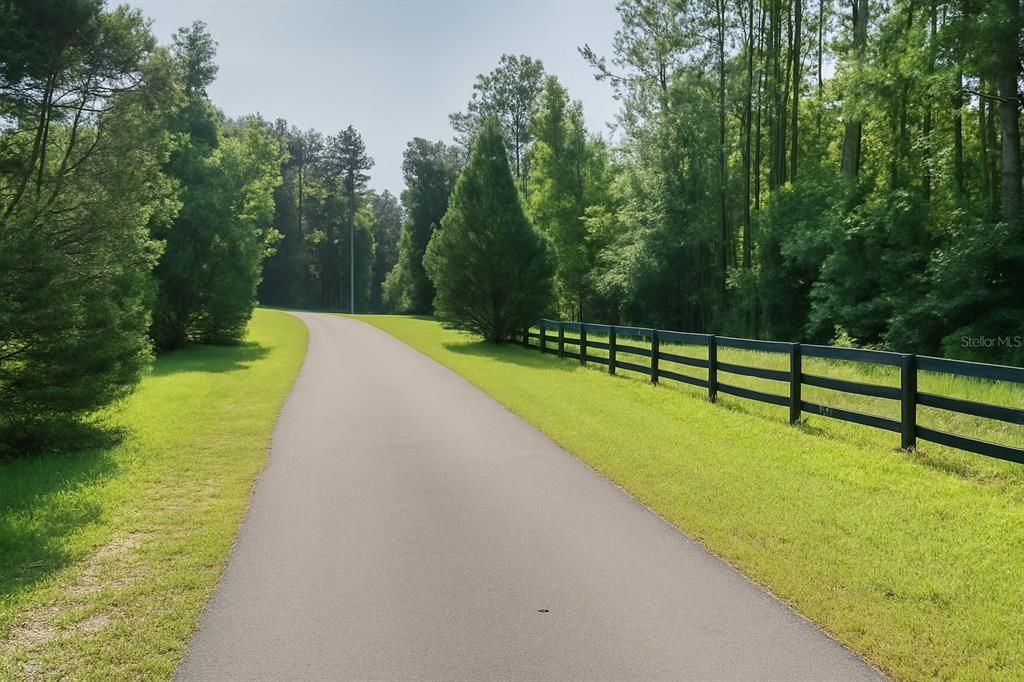 待售: $225,000 (16.97 acres)