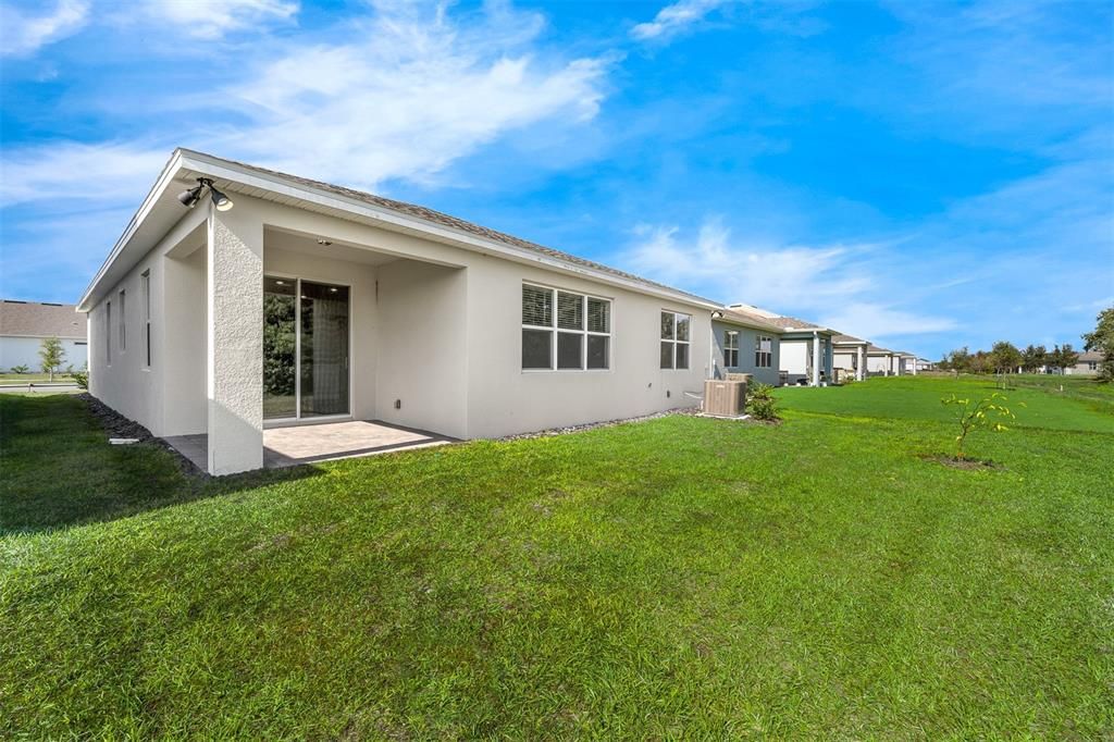 Под контрактом: $2,350 (4 спален, 2 ванн, 1850 Квадратных фут)